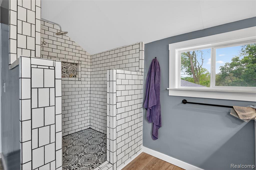 6235 Flushing Road Flushing, MI 48433 - Photo 24 of 58