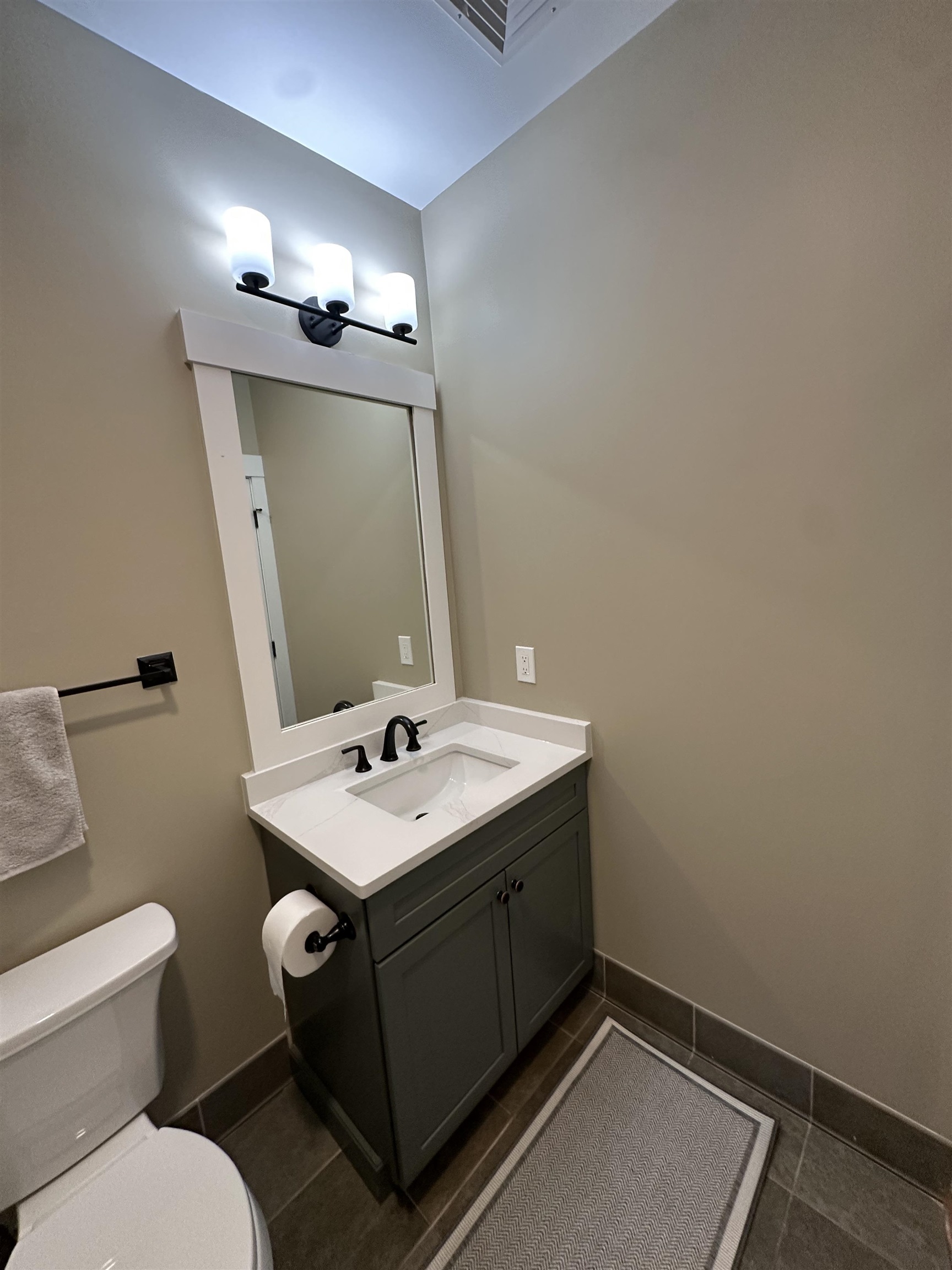 9 Riverside Terrace Drive, Unit 2C Lincoln, NH 03251 - Photo 19 of 57