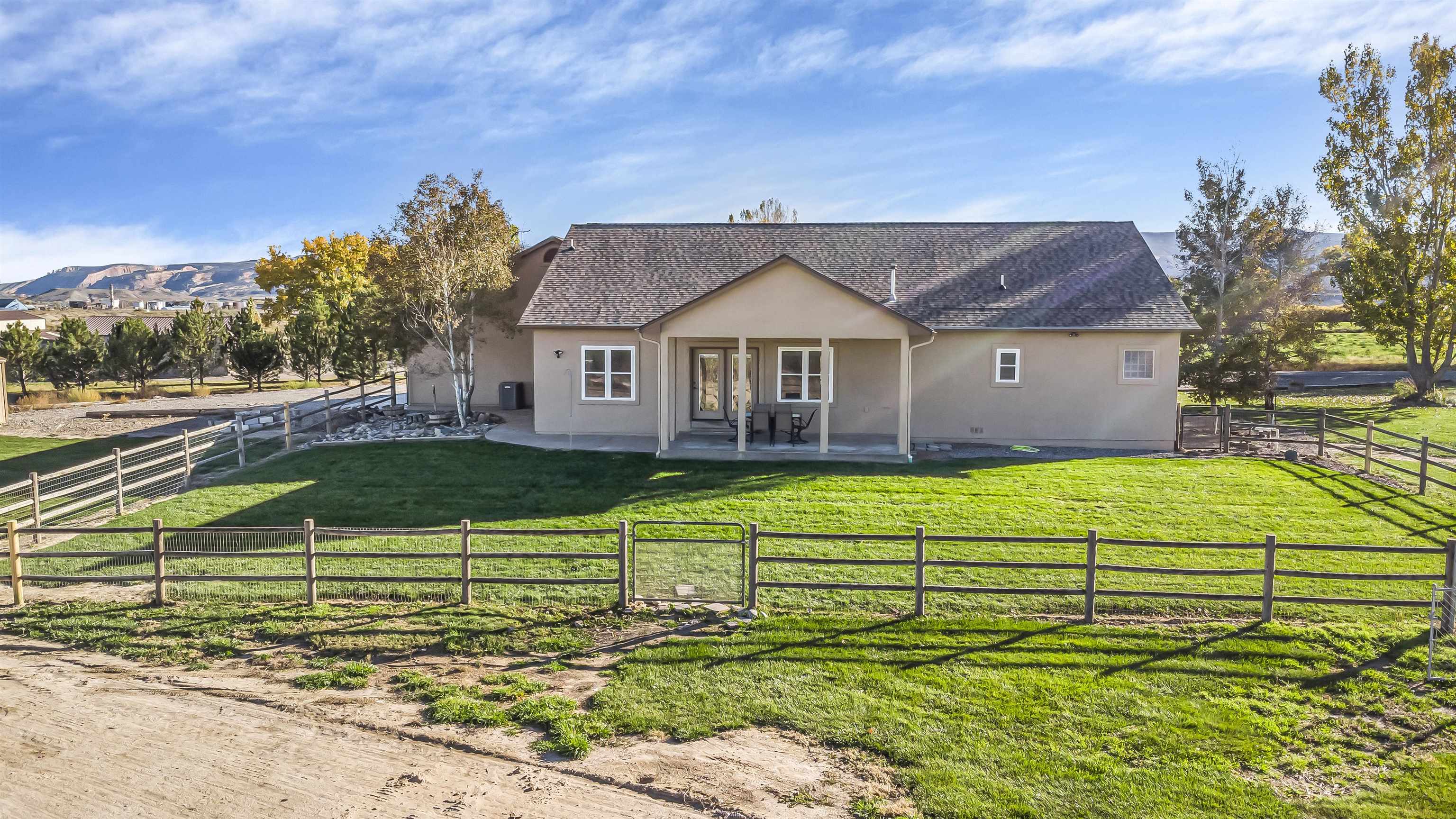 1272 14 Road Loma, CO 81524 - Photo 5 of 28