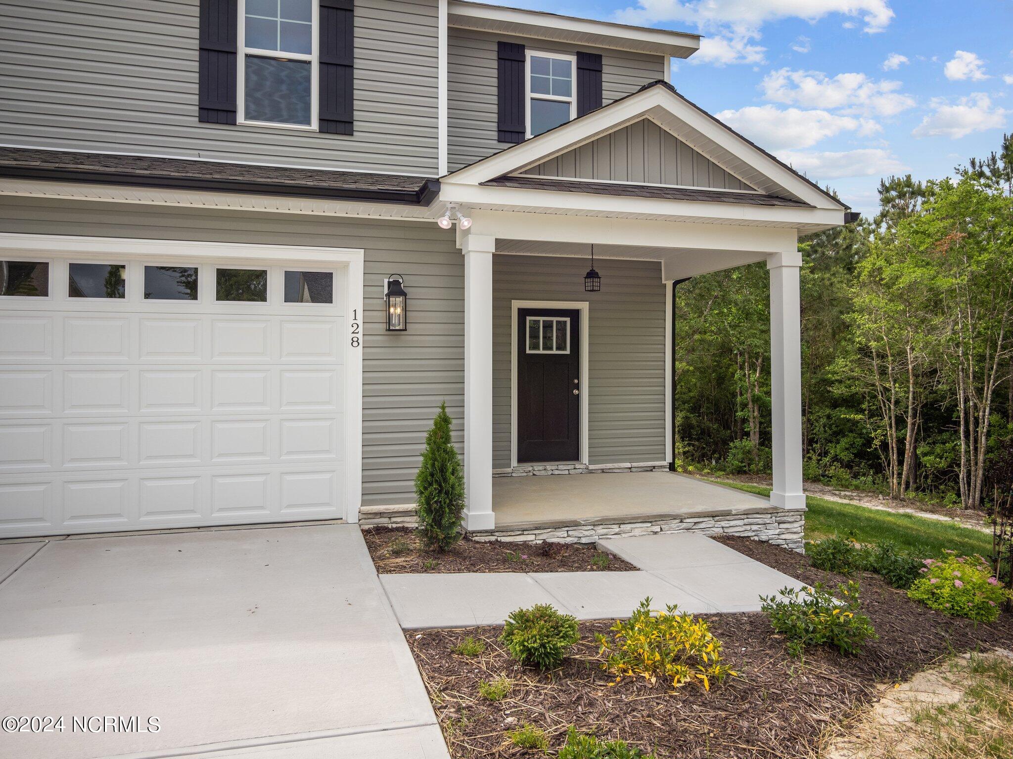 128 Beagle Drive Hubert, NC 28539 - Photo 3 of 49 2-web-or-mls-P5063211