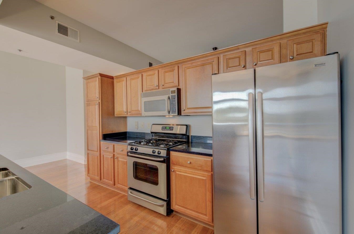 648 Riverside Drive, Unit 415 Memphis, TN 38103 - Photo 8 of 22 Gallery Image 8