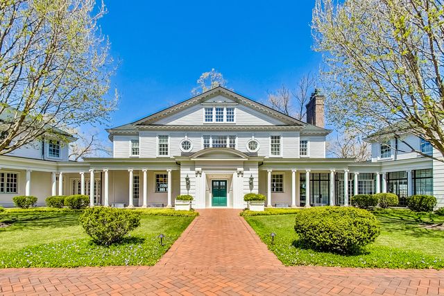 W3124 South Lake Shore Drive, Lake Geneva, WI 53147