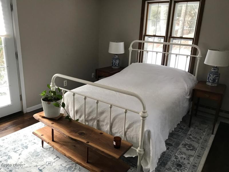 194 Monomonock Road Cresco, PA 18326 - Photo 21 of 35 1st Floor Bedroom