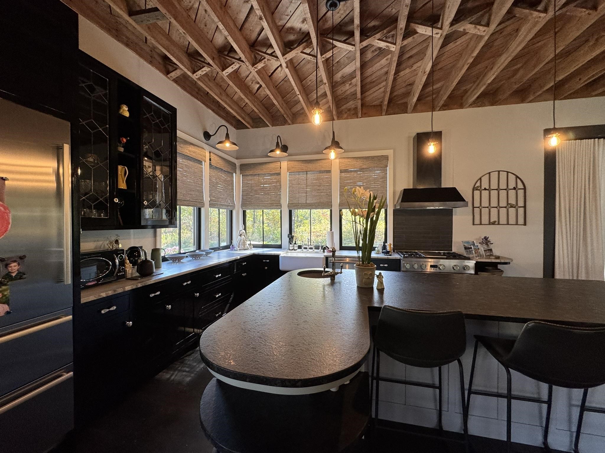 57 Taconic Road Manchester, VT 05254 - Photo 6 of 54