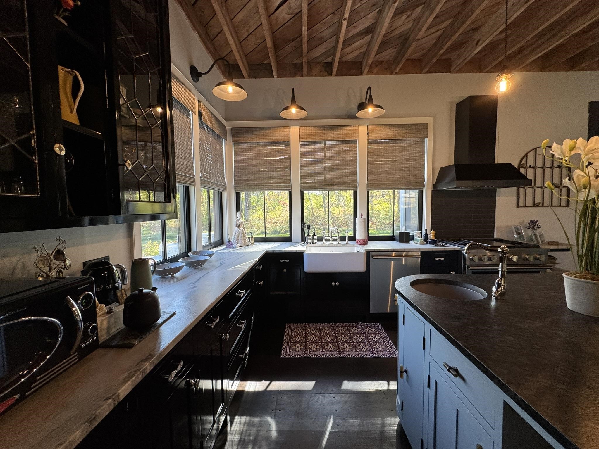 57 Taconic Road Manchester, VT 05254 - Photo 7 of 54