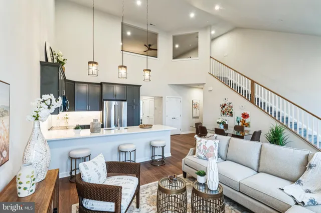 $390,370 | 90 Cedar Lane, Unit 66, Levittown, PA 19055