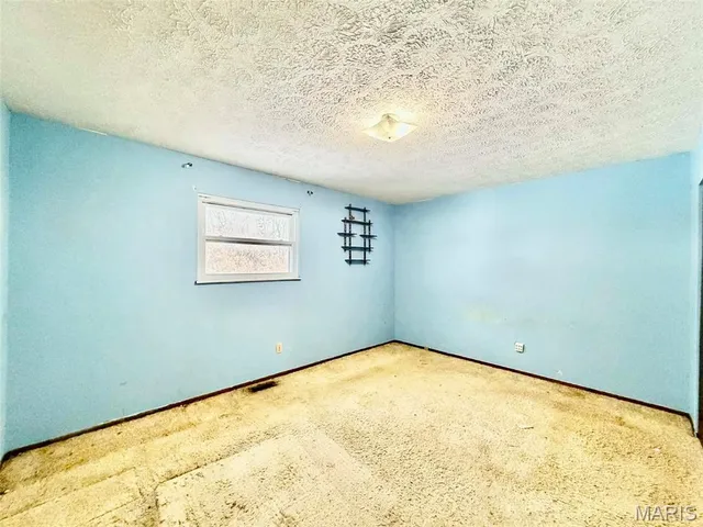 $95,000 | 34241 Bluegill Drive, Brighton, IL 62012