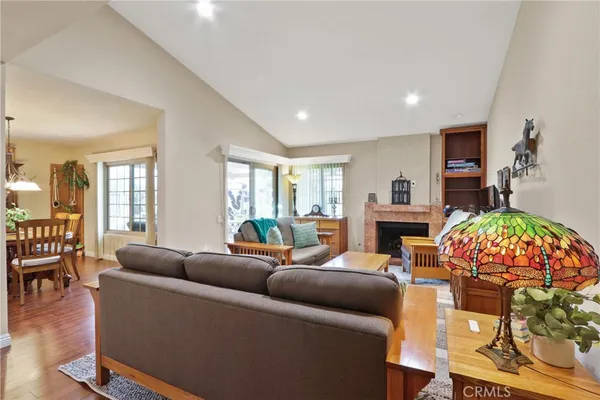 $989,900 | 23902 Villena, Mission Viejo, CA 92692
