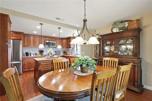 $989,900 | 23902 Villena, Mission Viejo, CA 92692