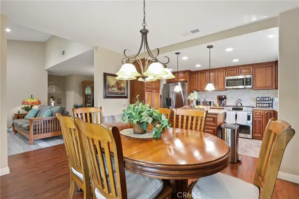 $989,900 | 23902 Villena, Mission Viejo, CA 92692