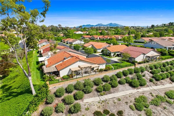 $989,900 | 23902 Villena, Mission Viejo, CA 92692