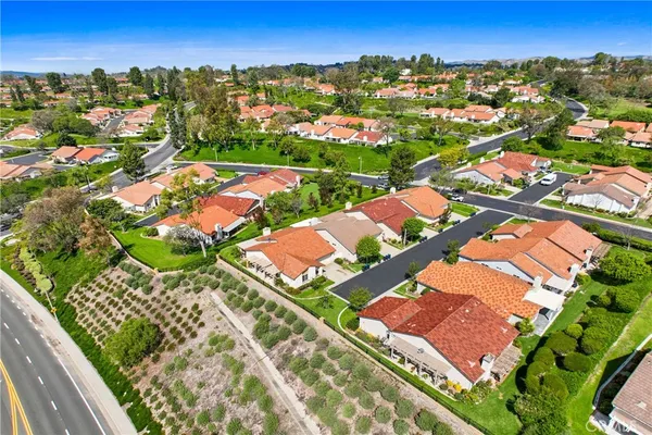 $989,900 | 23902 Villena, Mission Viejo, CA 92692