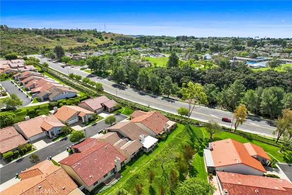 $989,900 | 23902 Villena, Mission Viejo, CA 92692
