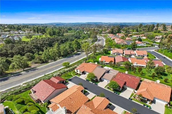 $989,900 | 23902 Villena, Mission Viejo, CA 92692