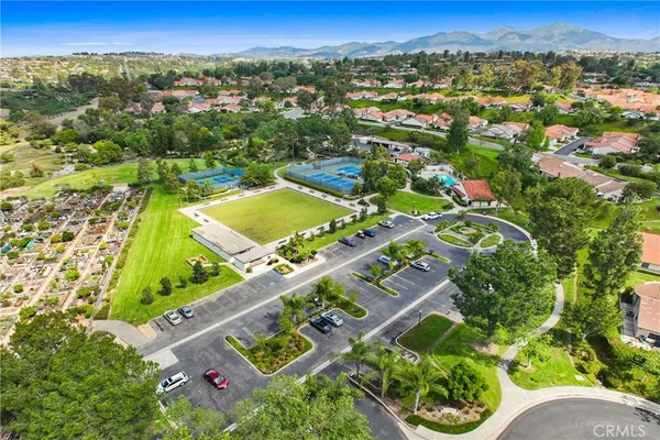 $989,900 | 23902 Villena, Mission Viejo, CA 92692