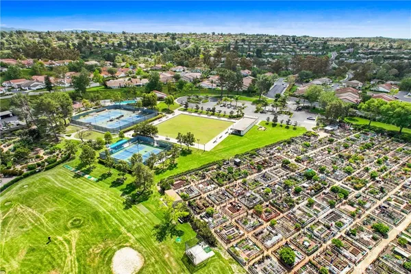 $989,900 | 23902 Villena, Mission Viejo, CA 92692