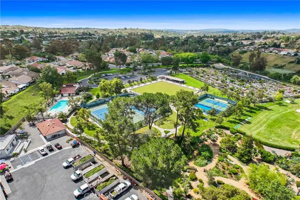 $989,900 | 23902 Villena, Mission Viejo, CA 92692
