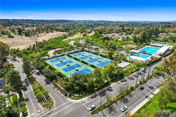 $989,900 | 23902 Villena, Mission Viejo, CA 92692