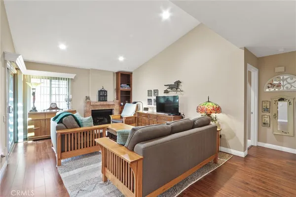 $989,900 | 23902 Villena, Mission Viejo, CA 92692