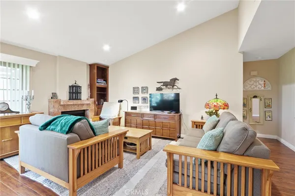 $989,900 | 23902 Villena, Mission Viejo, CA 92692