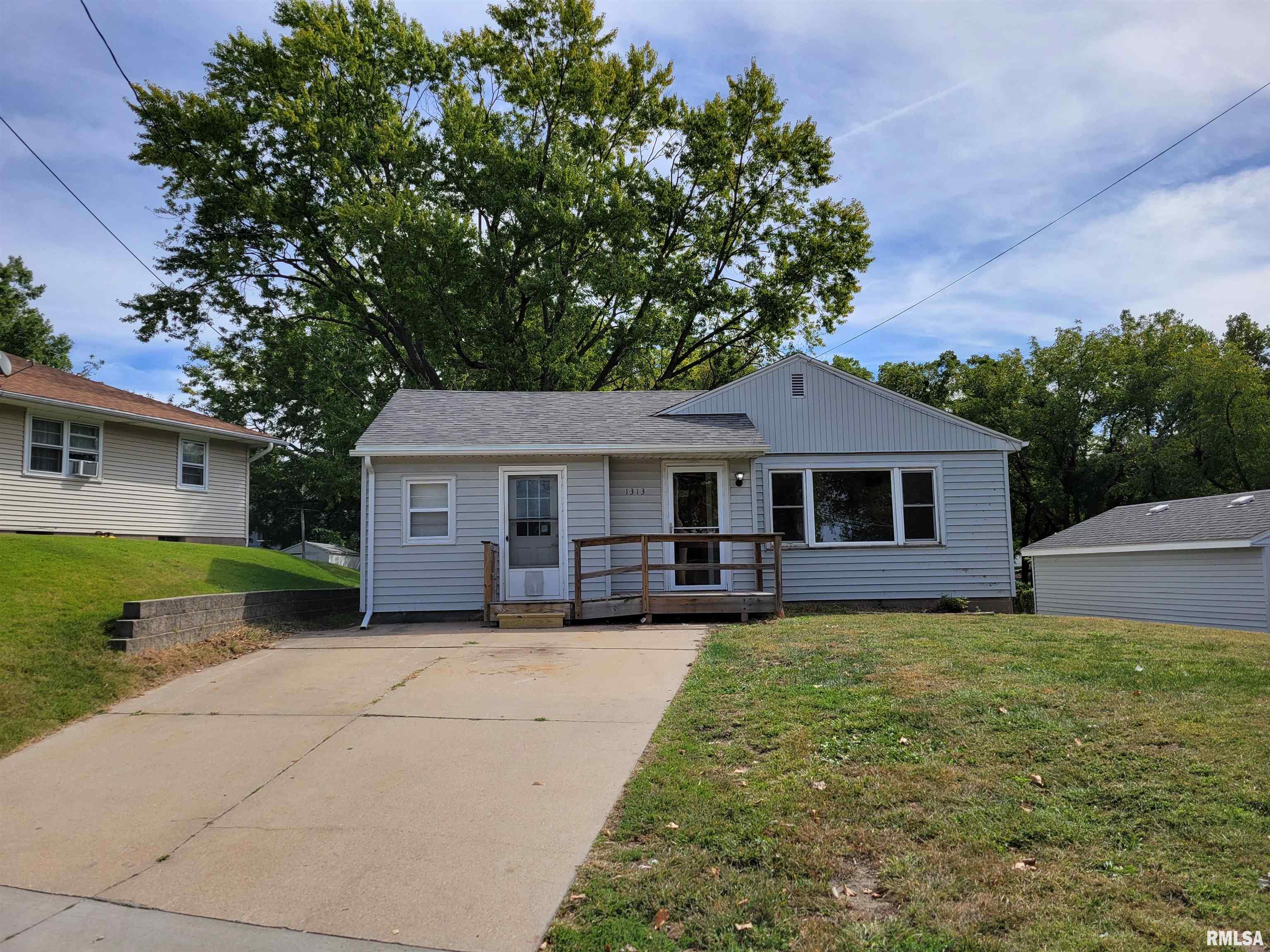 1313 Harrison Drive Clinton, IA 52732 - Photo 24 of 24