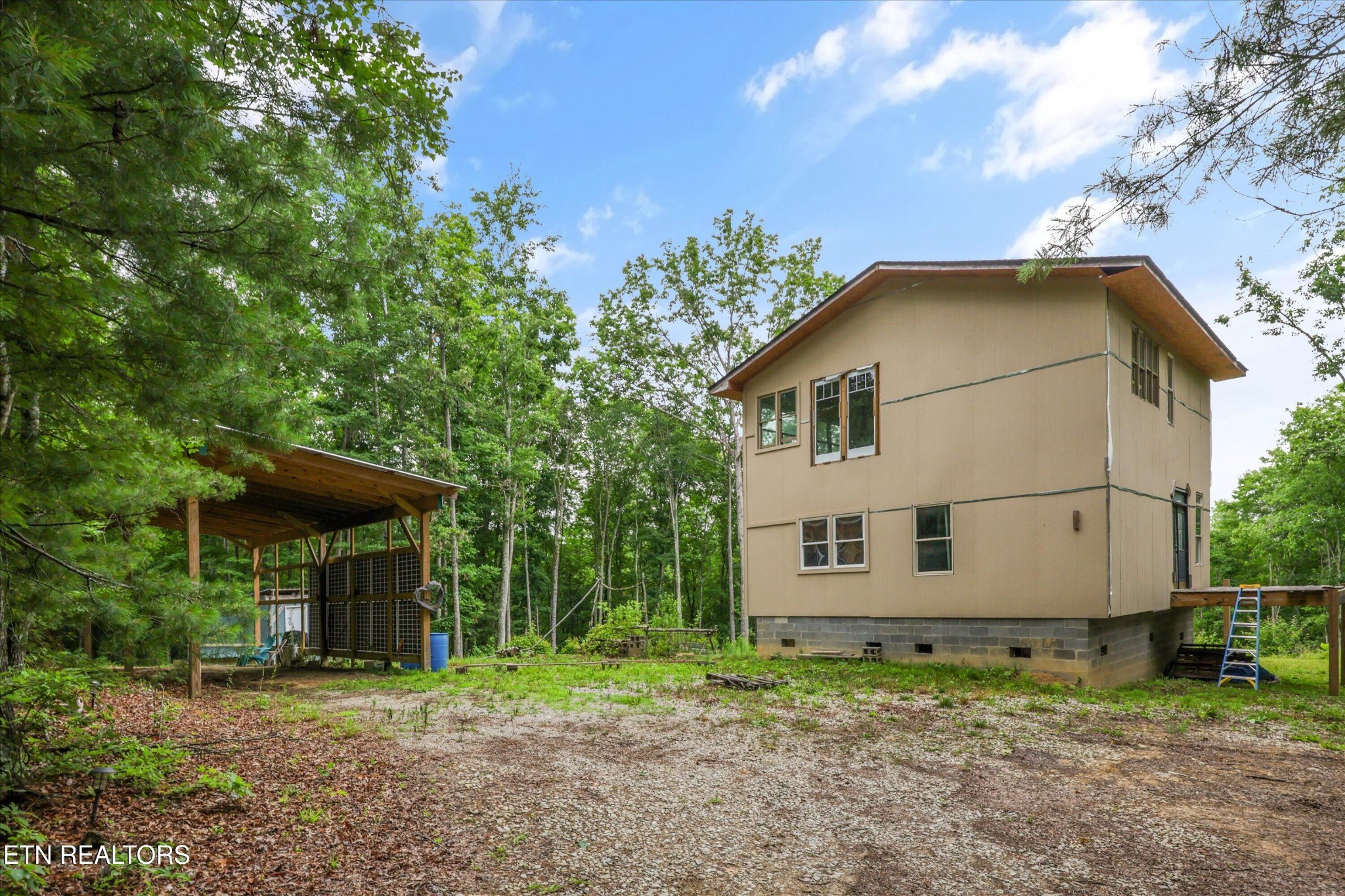 146 Harkle Road Lancing, TN 37770 - Photo 4 of 28