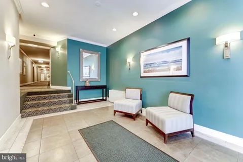 $415,000 | 2016 North Adams Street, Unit 408, Arlington, VA 22201