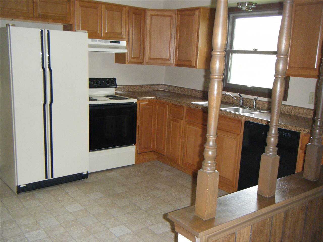 1541 Stogdill Road Bluffton, IN 46714 - Photo 8 of 12 Gallery Image 8