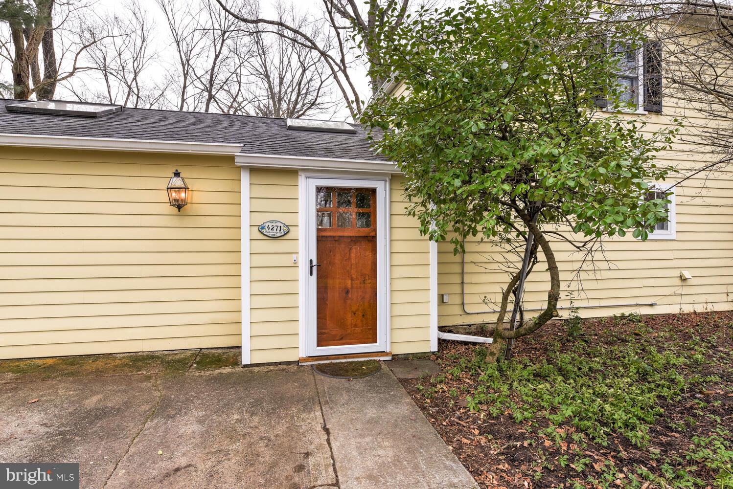 4271 Quakerbridge Road Princeton, NJ 08540 - Photo 5 of 59 Family Entrance