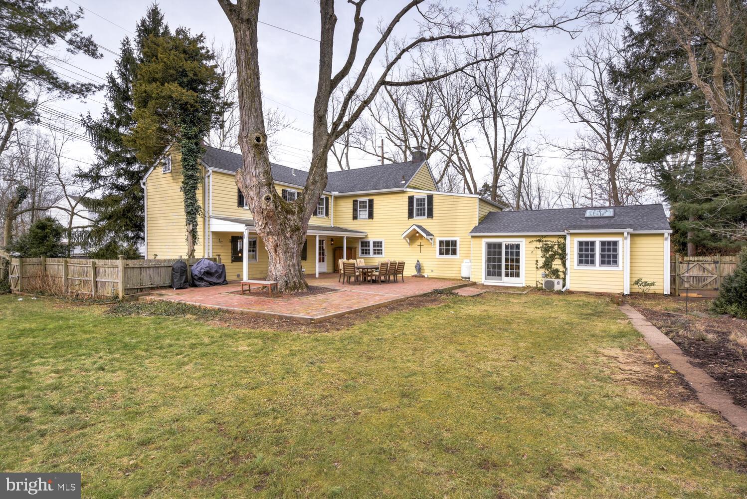 4271 Quakerbridge Road Princeton, NJ 08540 - Photo 47 of 59 Backyard & Patio