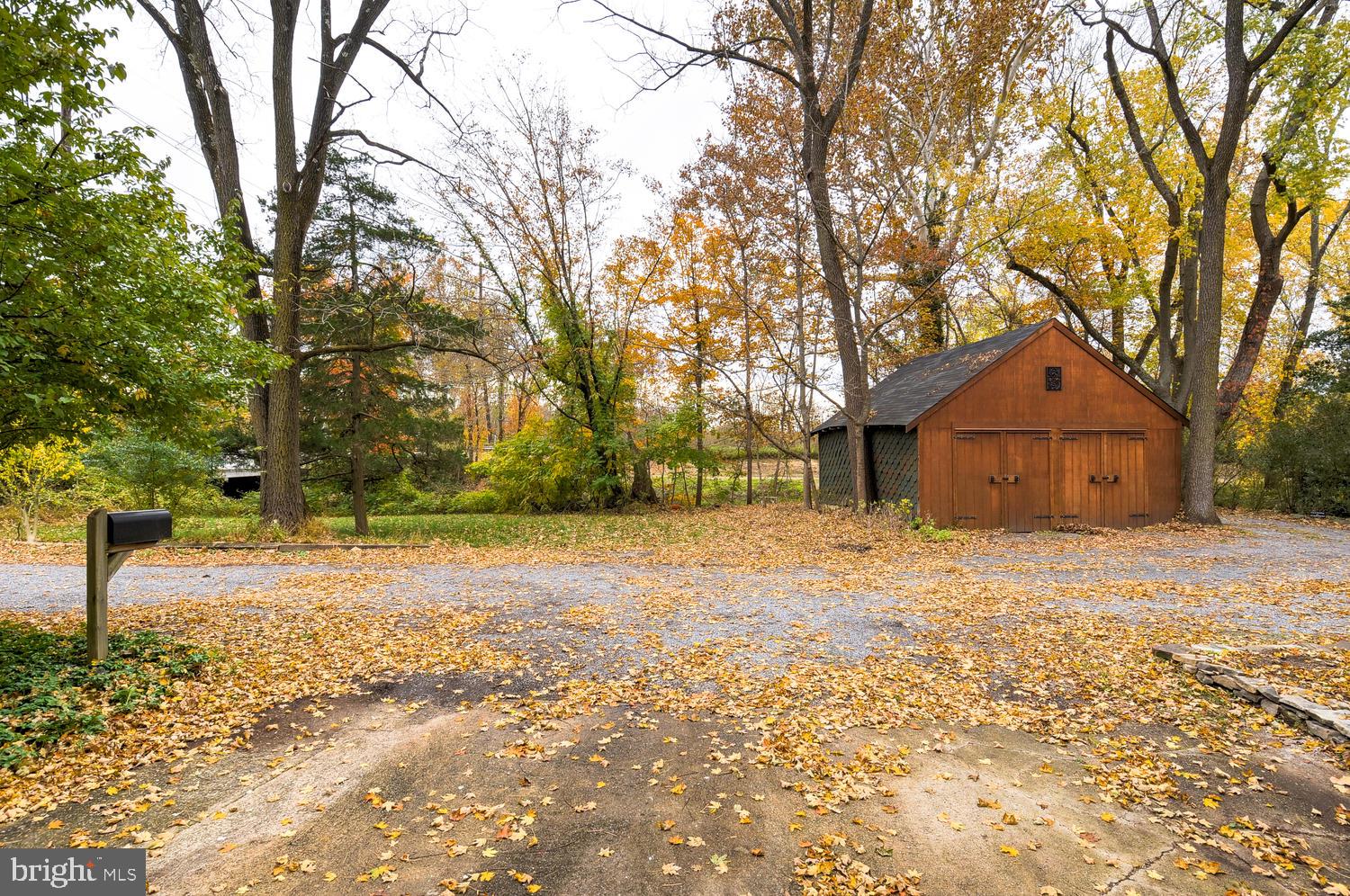 4271 Quakerbridge Road Princeton, NJ 08540 - Photo 53 of 59 Garage & Driveway