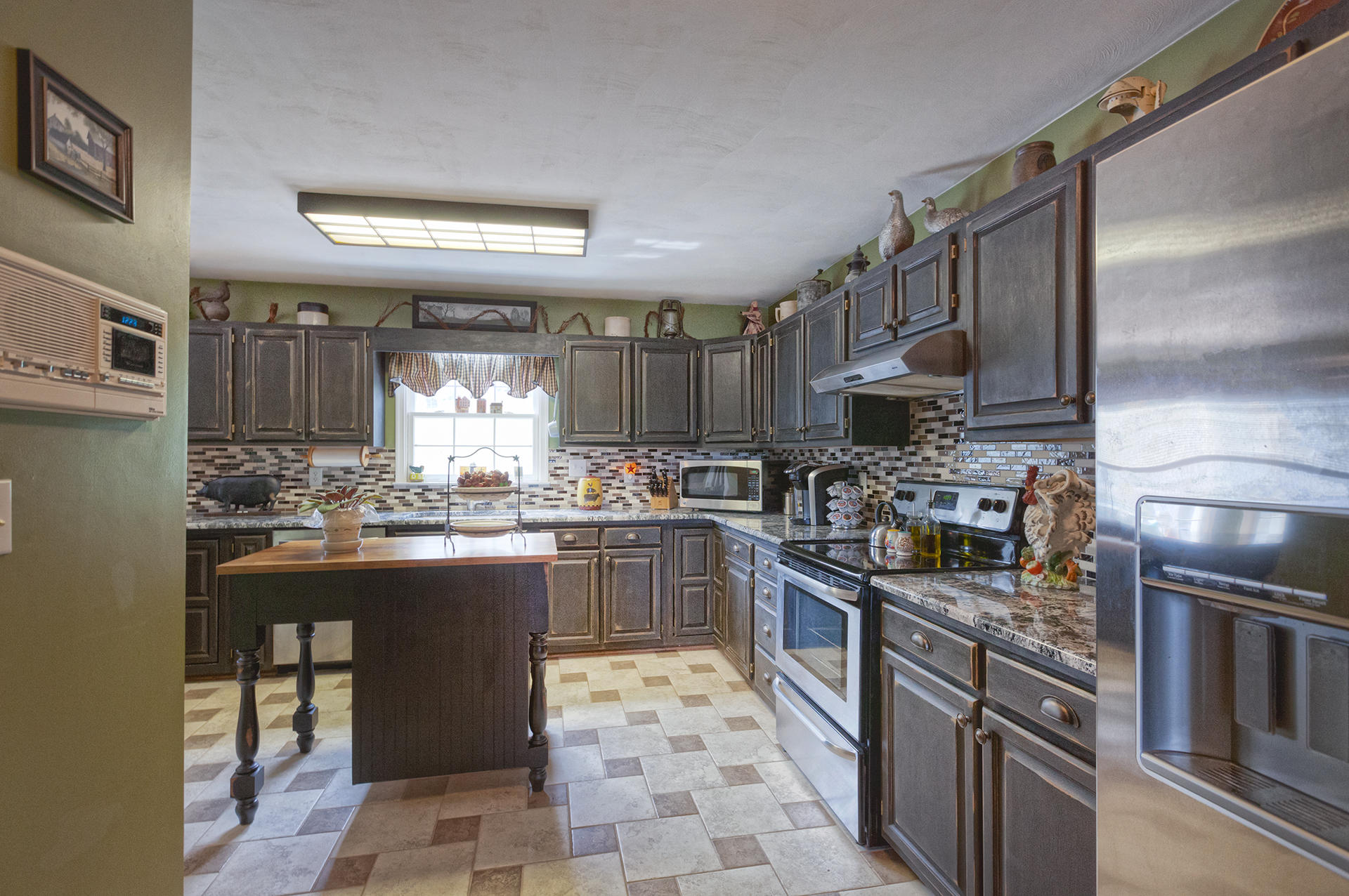 196 McIntosh Road Roanoke, VA 24019 - Photo 10 of 41 11