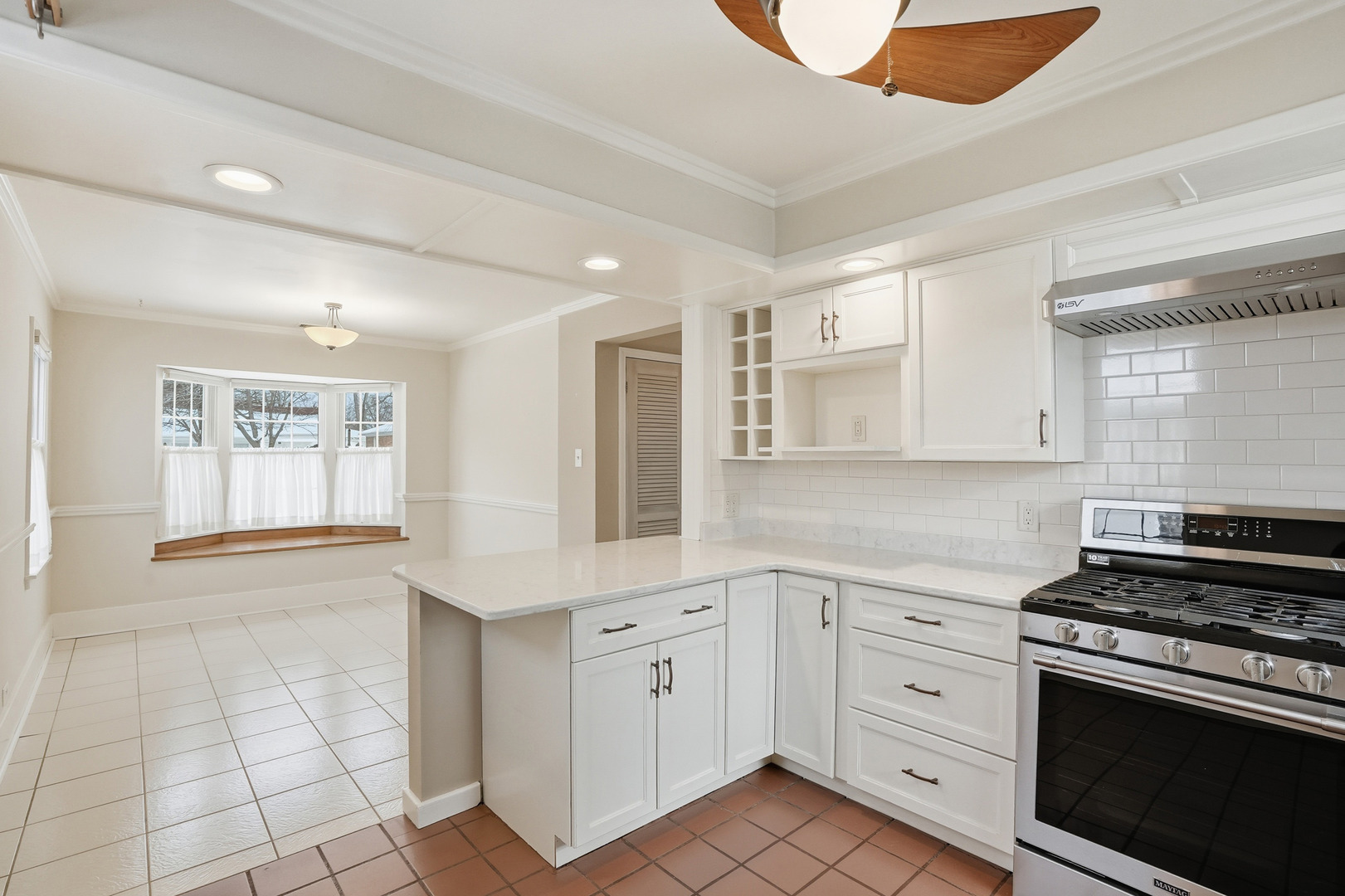 2451 Hawthorne Road Homewood, IL 60430 - Photo 7 of 26 Gallery Image 7