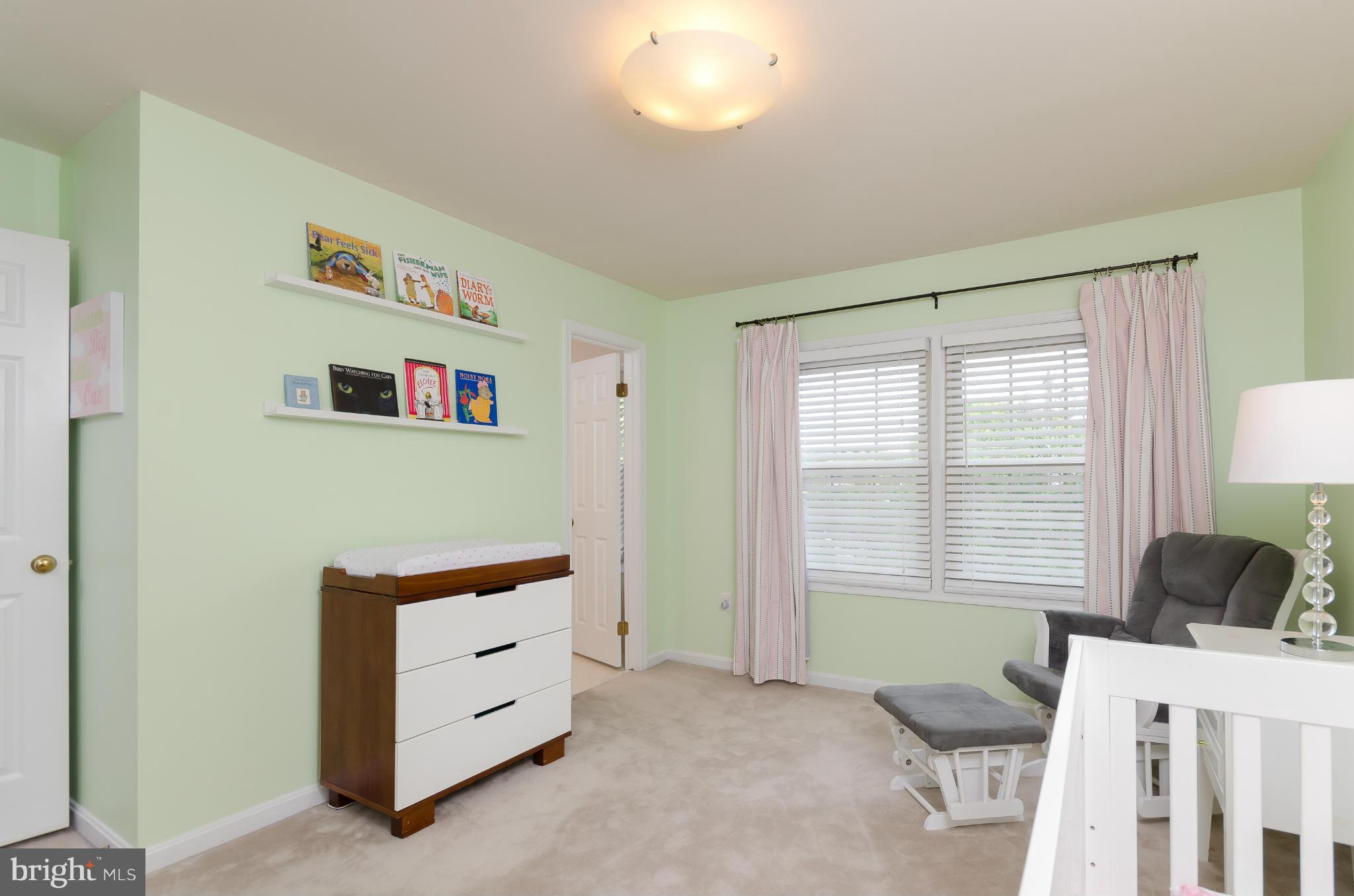 728 West Glebe Road Alexandria, VA 22305 - Photo 15 of 28 a room with furniture and a window