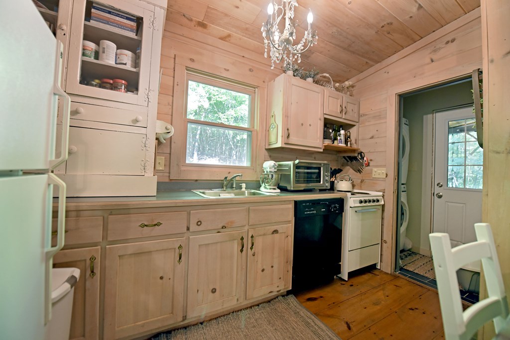 785 Bernhardt Road Ellijay, GA 30536 - Photo 14 of 33 Gallery Image 14
