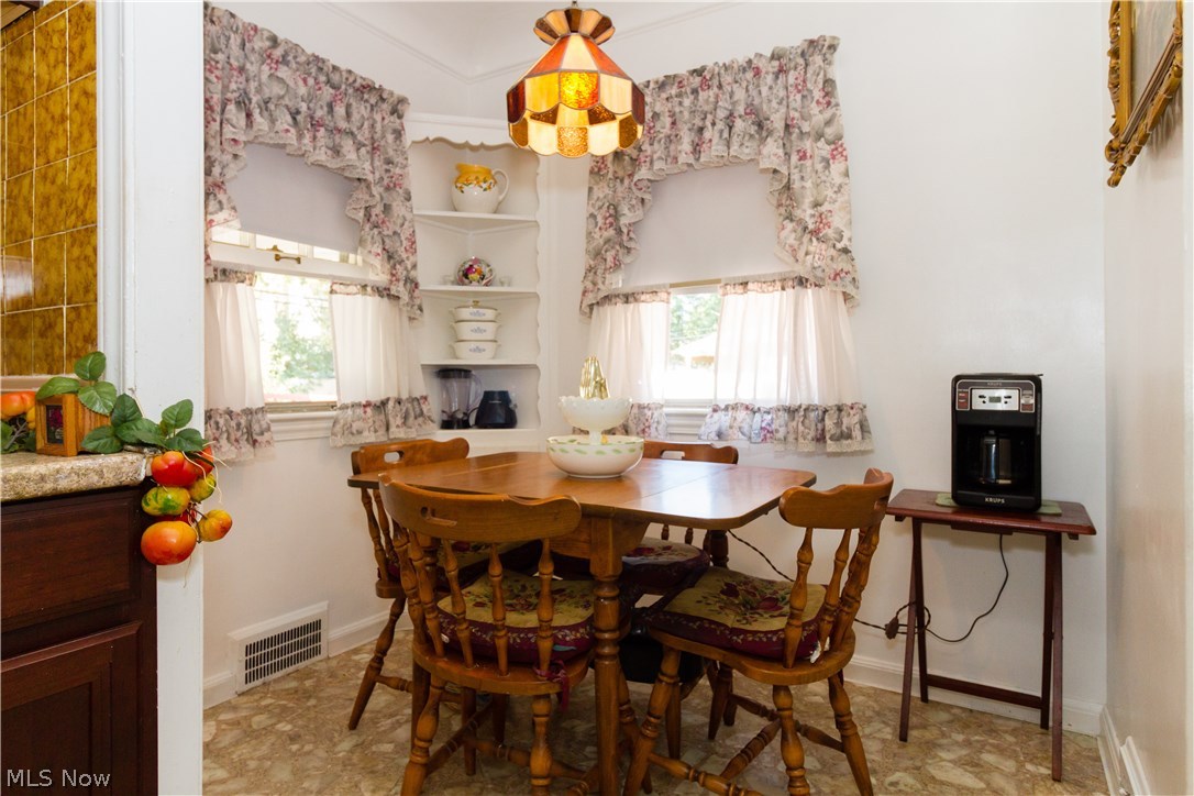 3608 Berkeley Road Cleveland Heights, OH 44118 - Photo 7 of 31