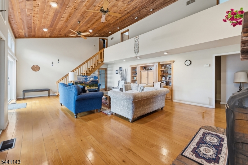 481 East Freehold Road Freehold, NJ 07728 - Photo 7 of 35
