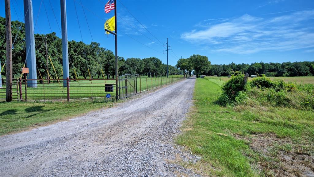 6279 Fm 1758 Road Bowie, TX 76230 - Photo 33 of 35