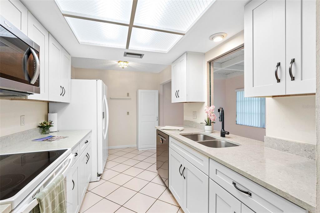 12200 Vonn Road, Unit 6B Largo, FL 33774 - Photo 17 of 42