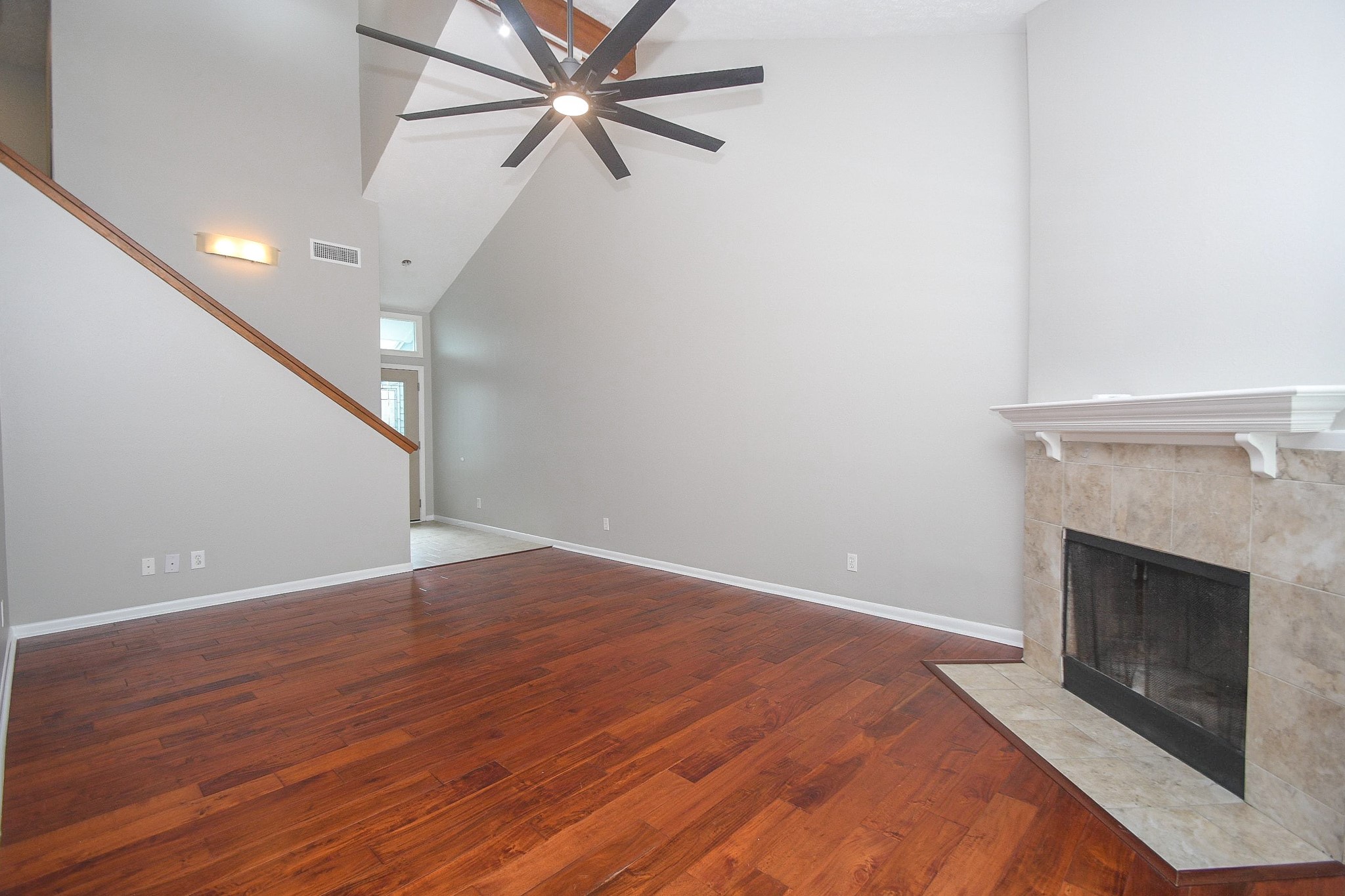 239 Malone Street, Unit B Houston, TX 77007 - Photo 3 of 35