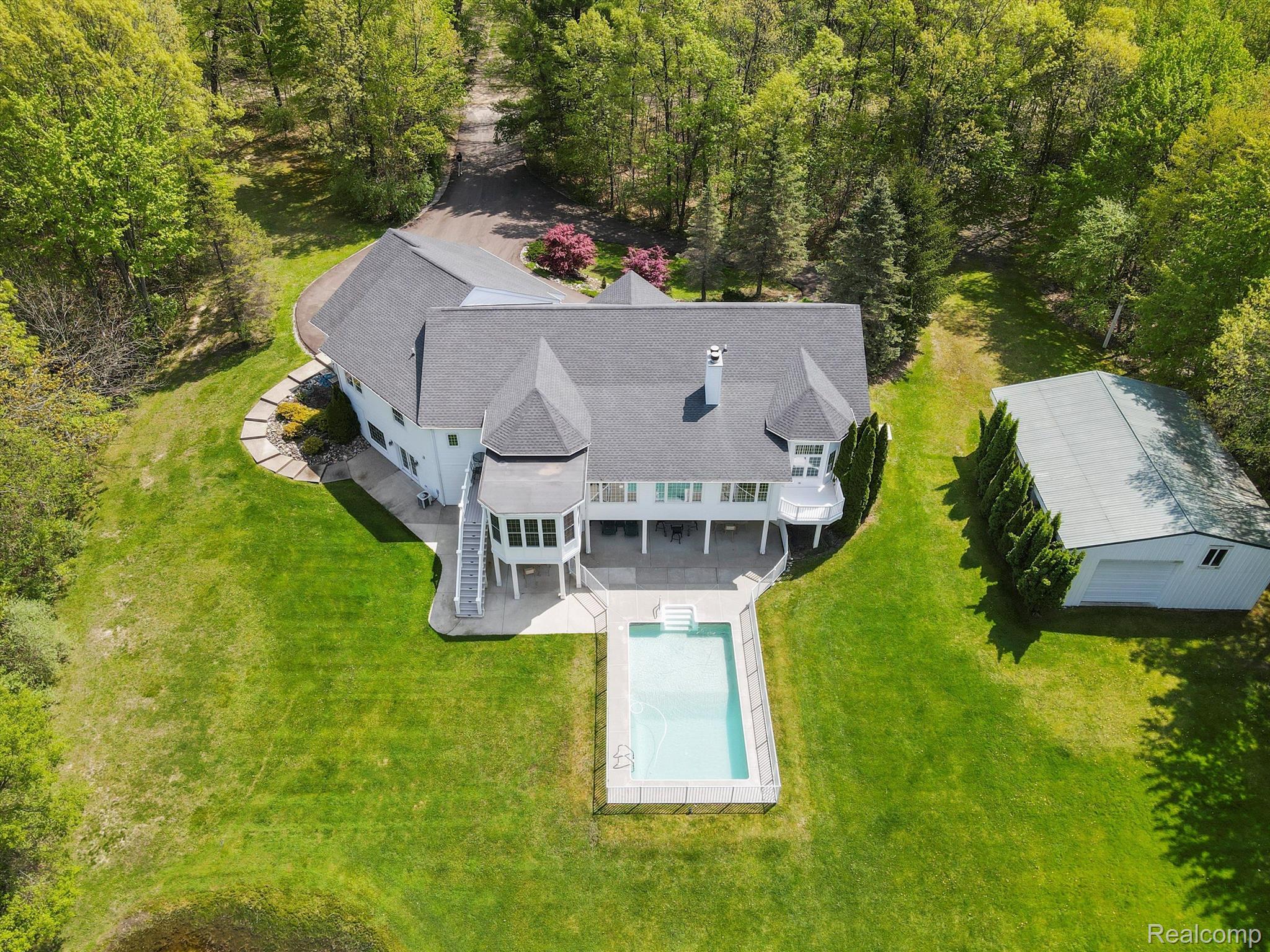 10333 Gibbs Road Clarkston, MI 48348 - Photo 16 of 87 Gallery Image 16
