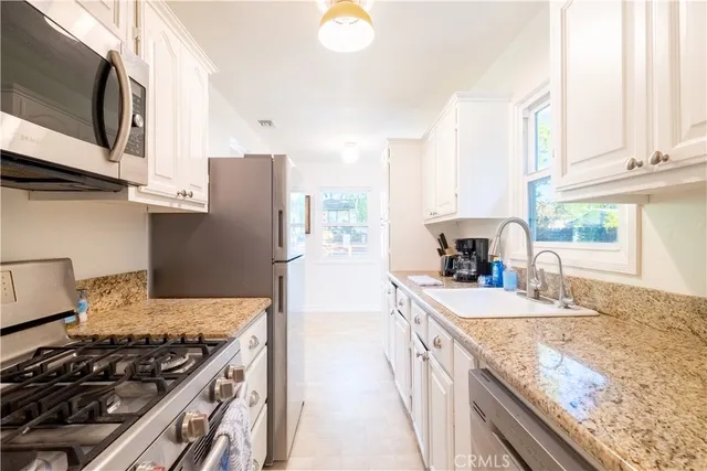 $5,000 | 252 East Scenic Drive, Monrovia, CA 91016