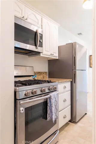 $5,000 | 252 East Scenic Drive, Monrovia, CA 91016