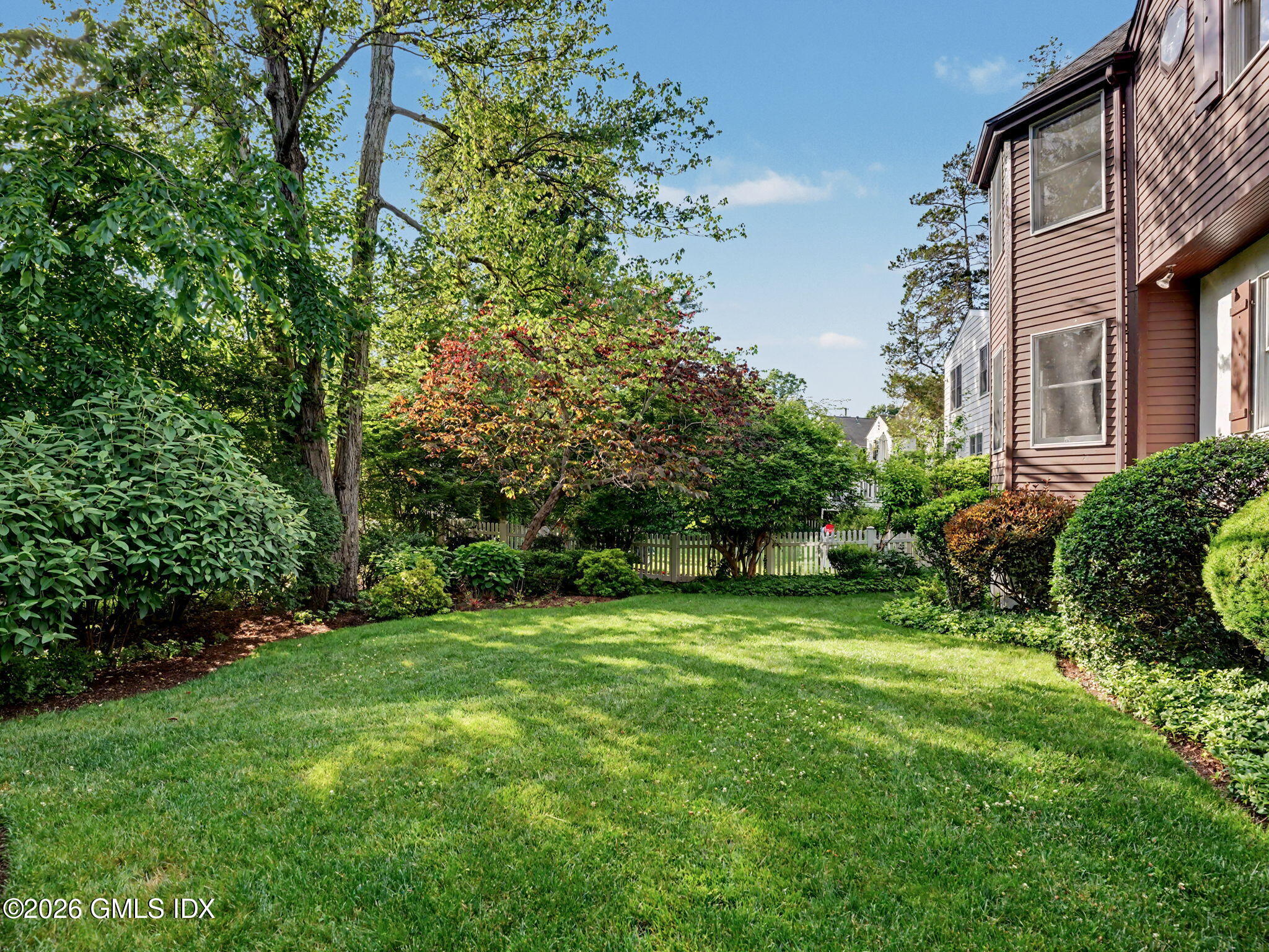 24 Oval Avenue Riverside, CT 06878 - Photo 38 of 45 48-web-or-mls-24-oval-ave