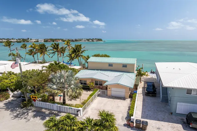 $2,399,000 | 11399 6th Ave Ocean, Marathon, FL 33050