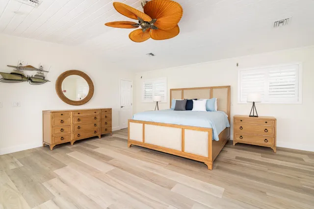 $2,399,000 | 11399 6th Ave Ocean, Marathon, FL 33050