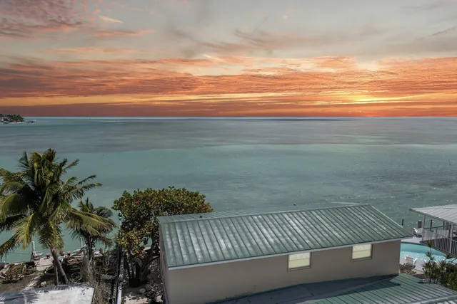 $2,399,000 | 11399 6th Ave Ocean, Marathon, FL 33050