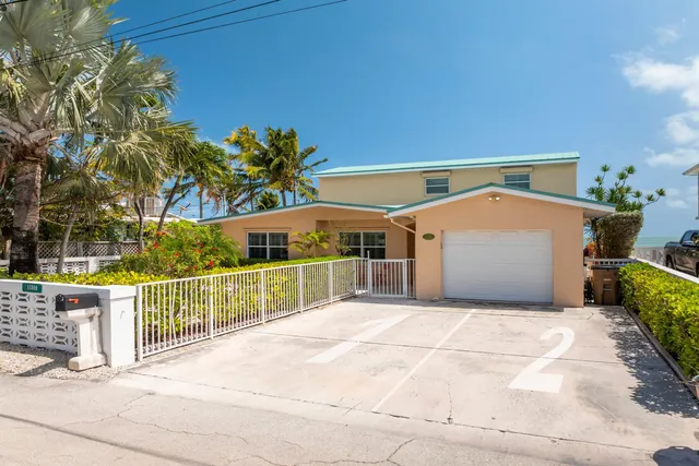 $2,399,000 | 11399 6th Ave Ocean, Marathon, FL 33050