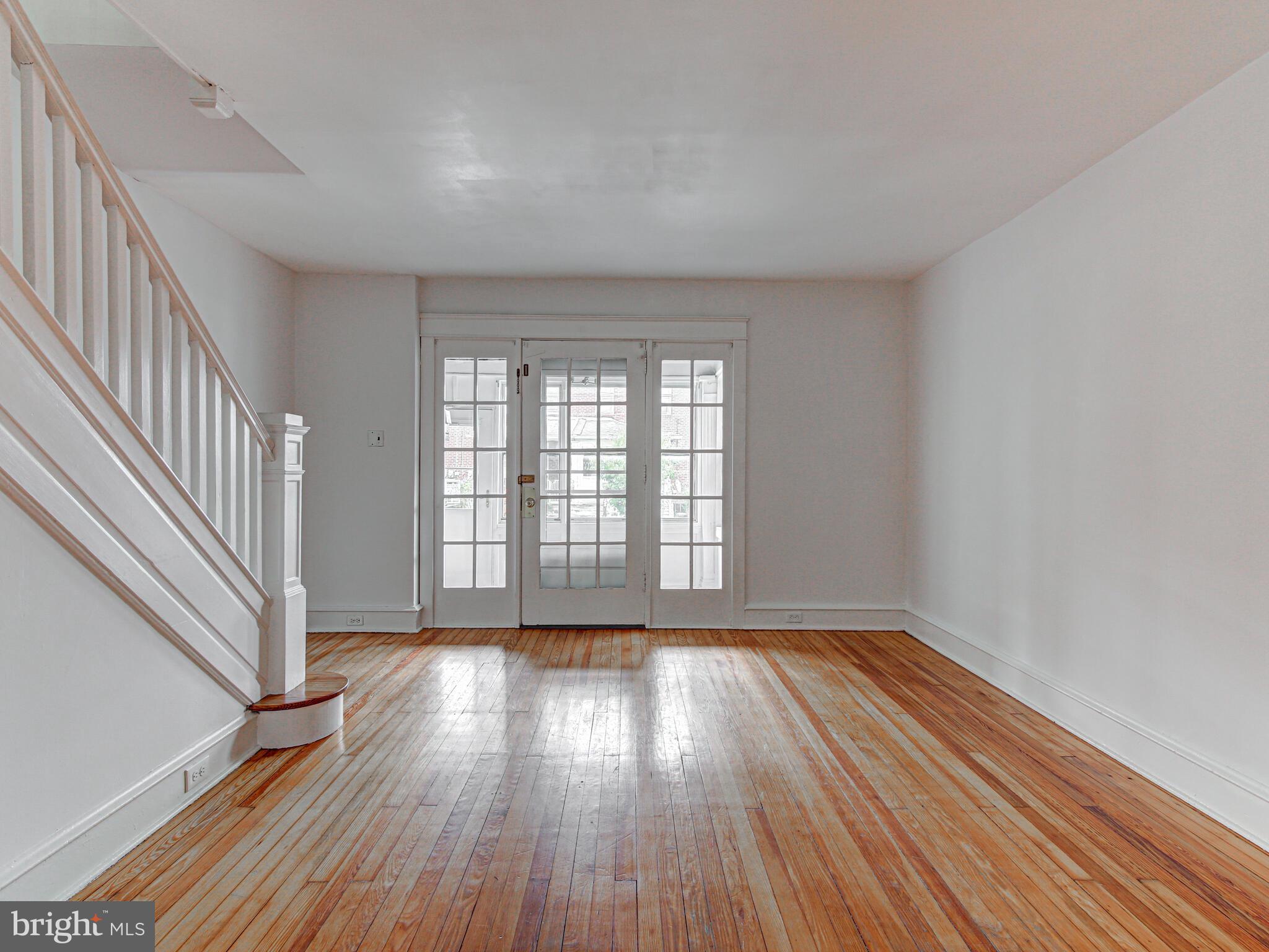 4 Vernon Road Havertown, PA 19083 - Photo 3 of 20