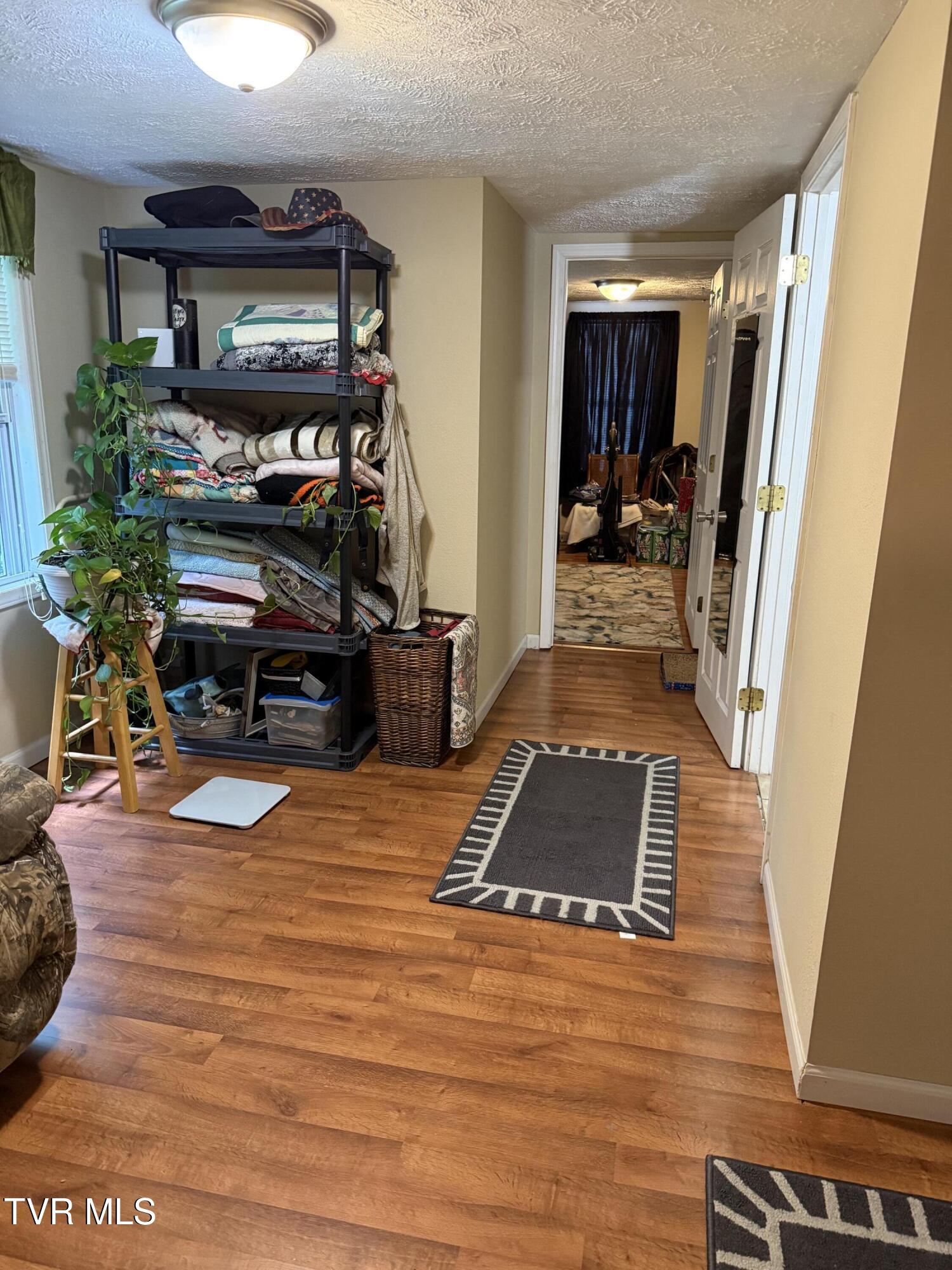 5209 Spotswood Road Norton, VA 24273 - Photo 12 of 31 21